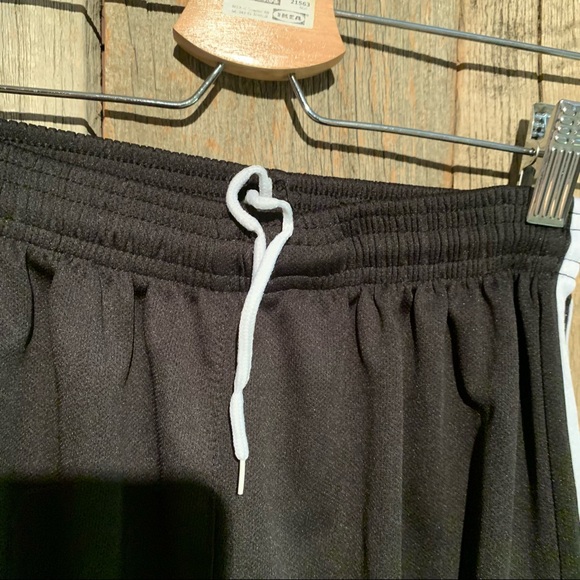 Adidas FC Bayern shorts youth M - Picture 3 of 6